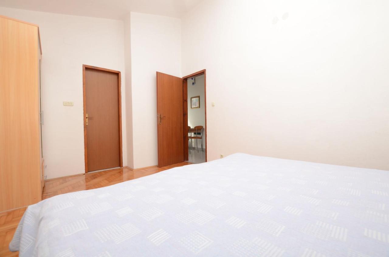 Apartments Josip Pavicini Ngoại thất bức ảnh