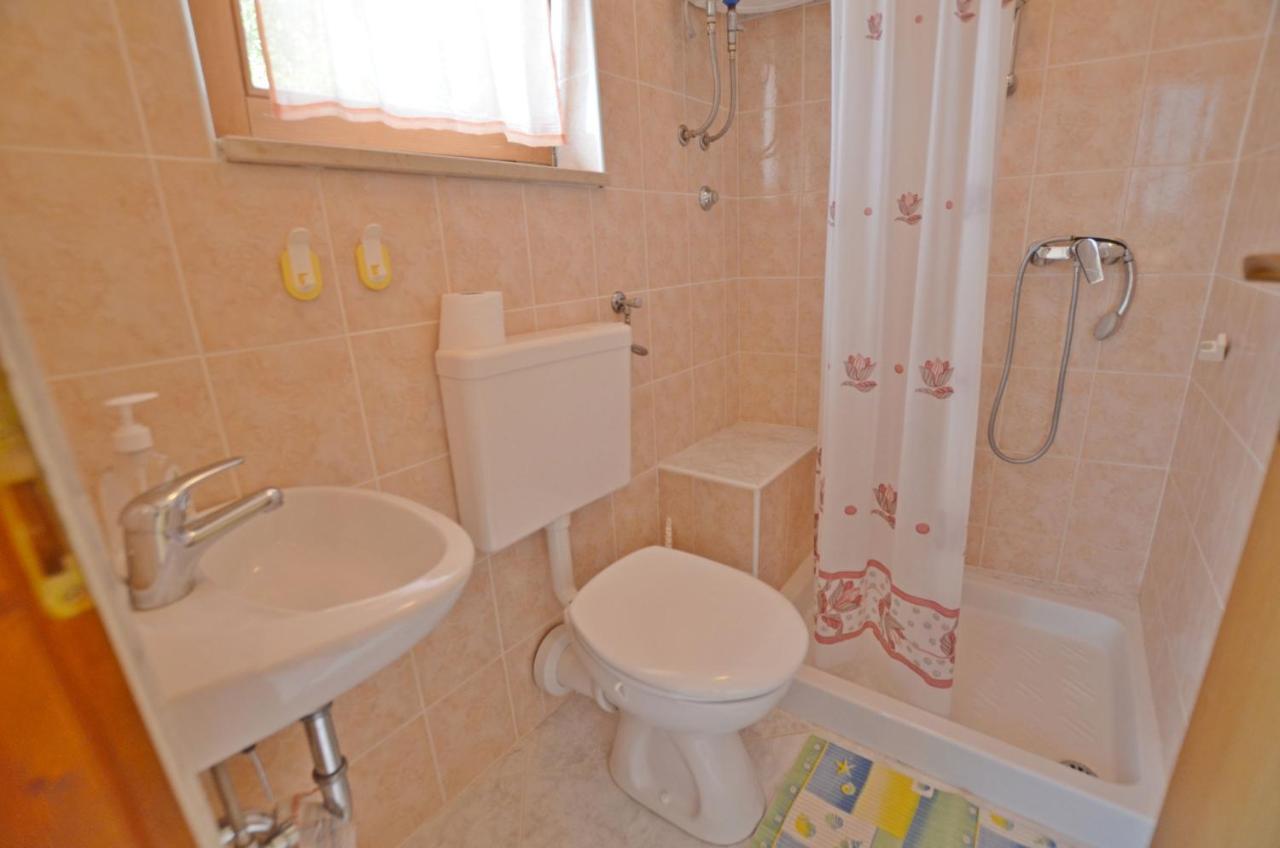 Apartments Josip Pavicini Ngoại thất bức ảnh