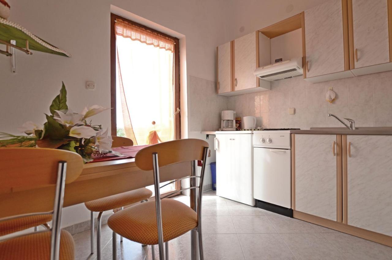 Apartments Josip Pavicini Ngoại thất bức ảnh