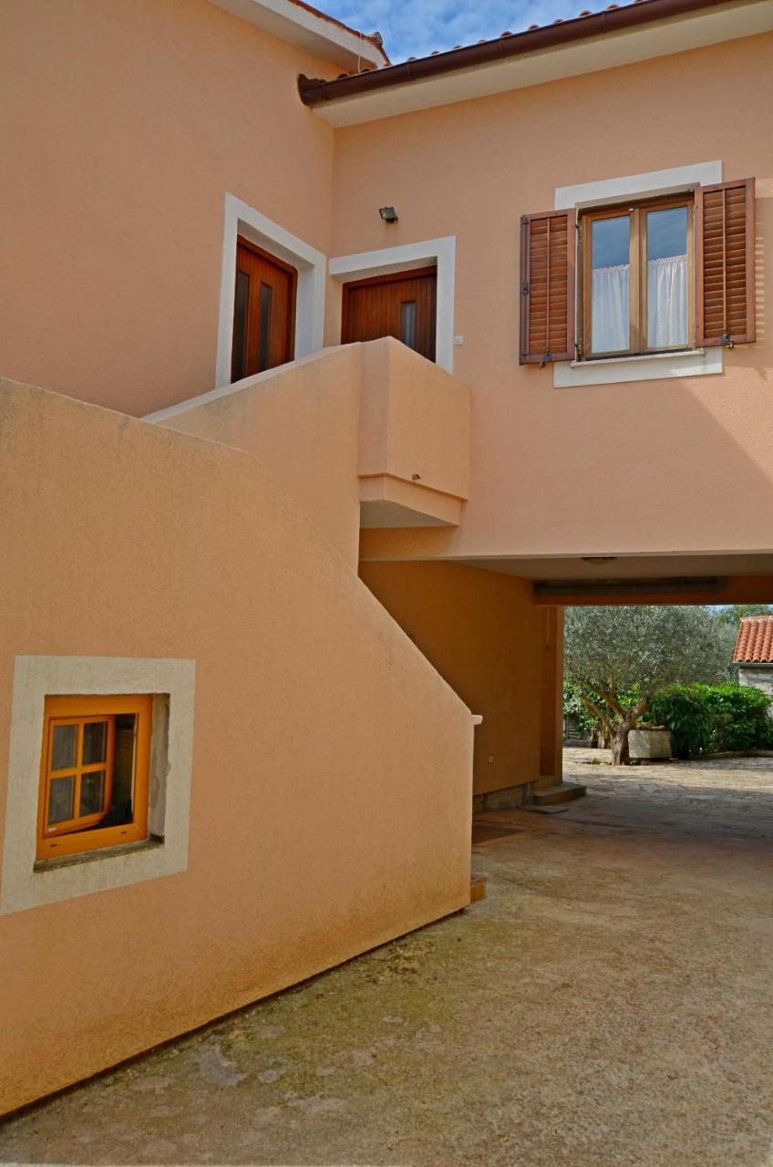 Apartments Josip Pavicini Ngoại thất bức ảnh
